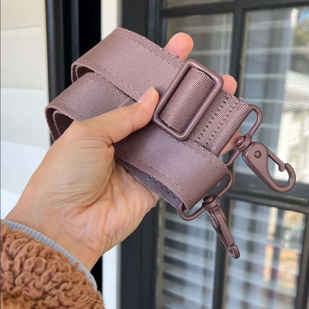 Dagne Dover Landon Carryall Extra Small in Dune - Picture 10 of 11